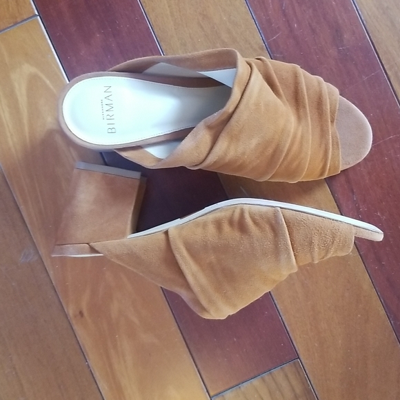 Alexandre Birman tan , suede slides, 2-in heel, size 37, worn for less than 1 hr - Picture 3 of 3